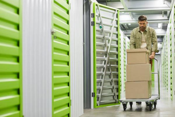 Self-Storage Facility Checklist: Ensuring Your Belongings Are Safe